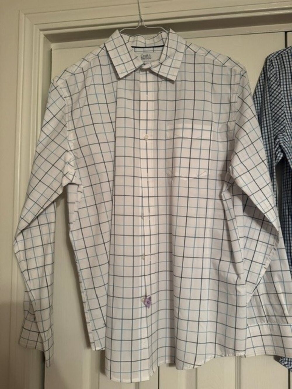 MENS CROFT & BARROW BUTTON DOWN SHIRT, SIZE MEDIUM